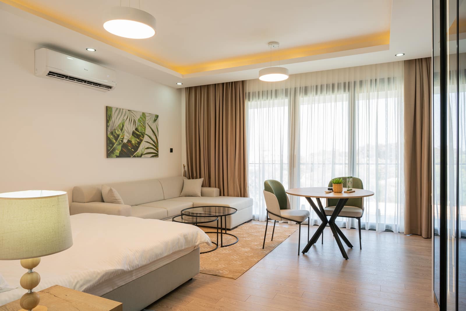 Studio Penthouse — view 1